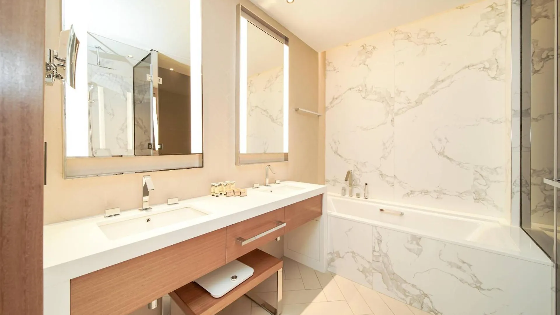 Pvh - Oppulent 1Br Near Dubai Mall - Address Opera United Arab Emirates